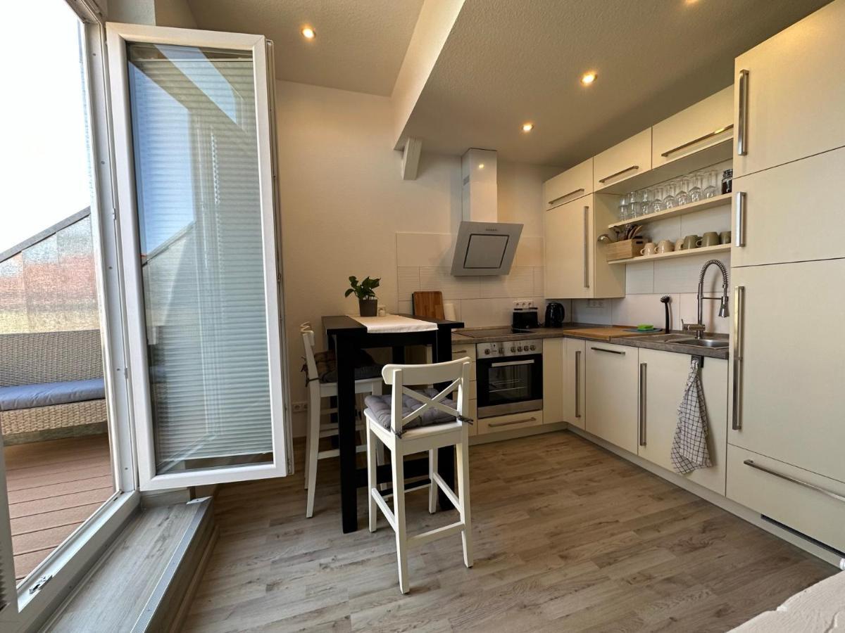 Gemuetliche Neurenovierte Dachgeschosswohnung Ерфурт Екстериор снимка